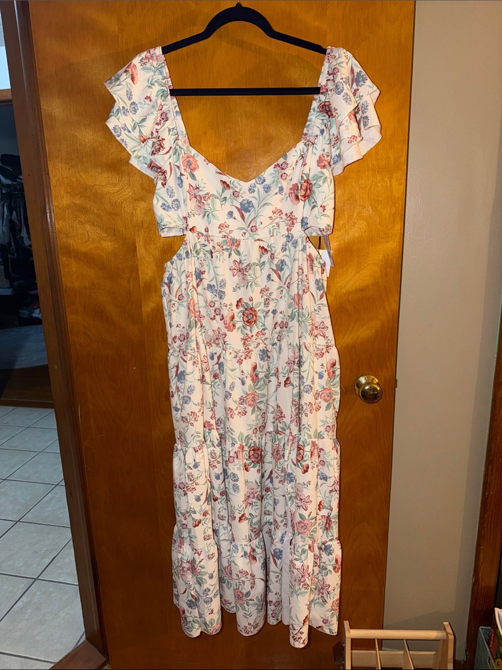 Floral Ruffle Sleeve Midi Dress in Cream